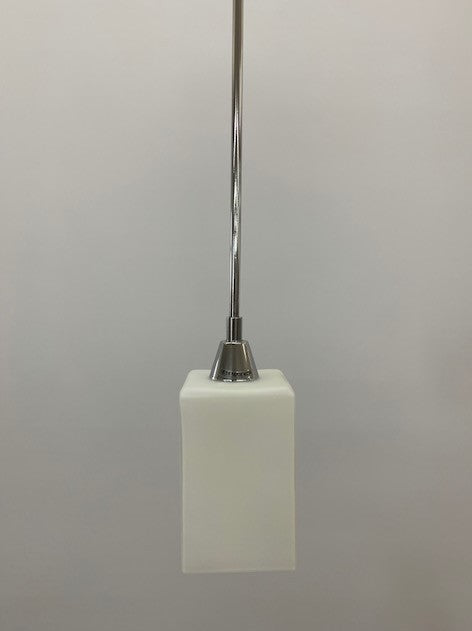 BARLOW ROD PENDANT OPAL GLASS /CHROME(ONE ONLY)